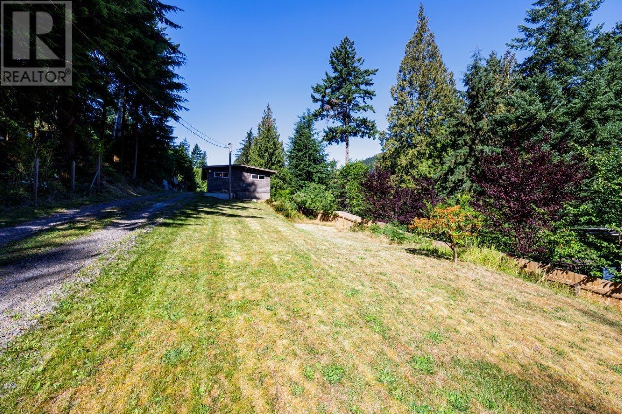 586 Cowan Road, Bowen Island, British Columbia  V0N 1G2 - Photo 29 - R2805055
