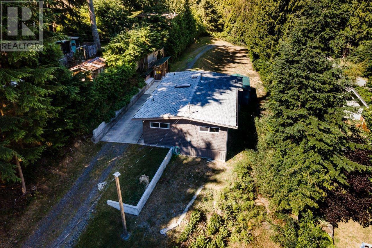 586 Cowan Road, Bowen Island, British Columbia  V0N 1G2 - Photo 31 - R2805055