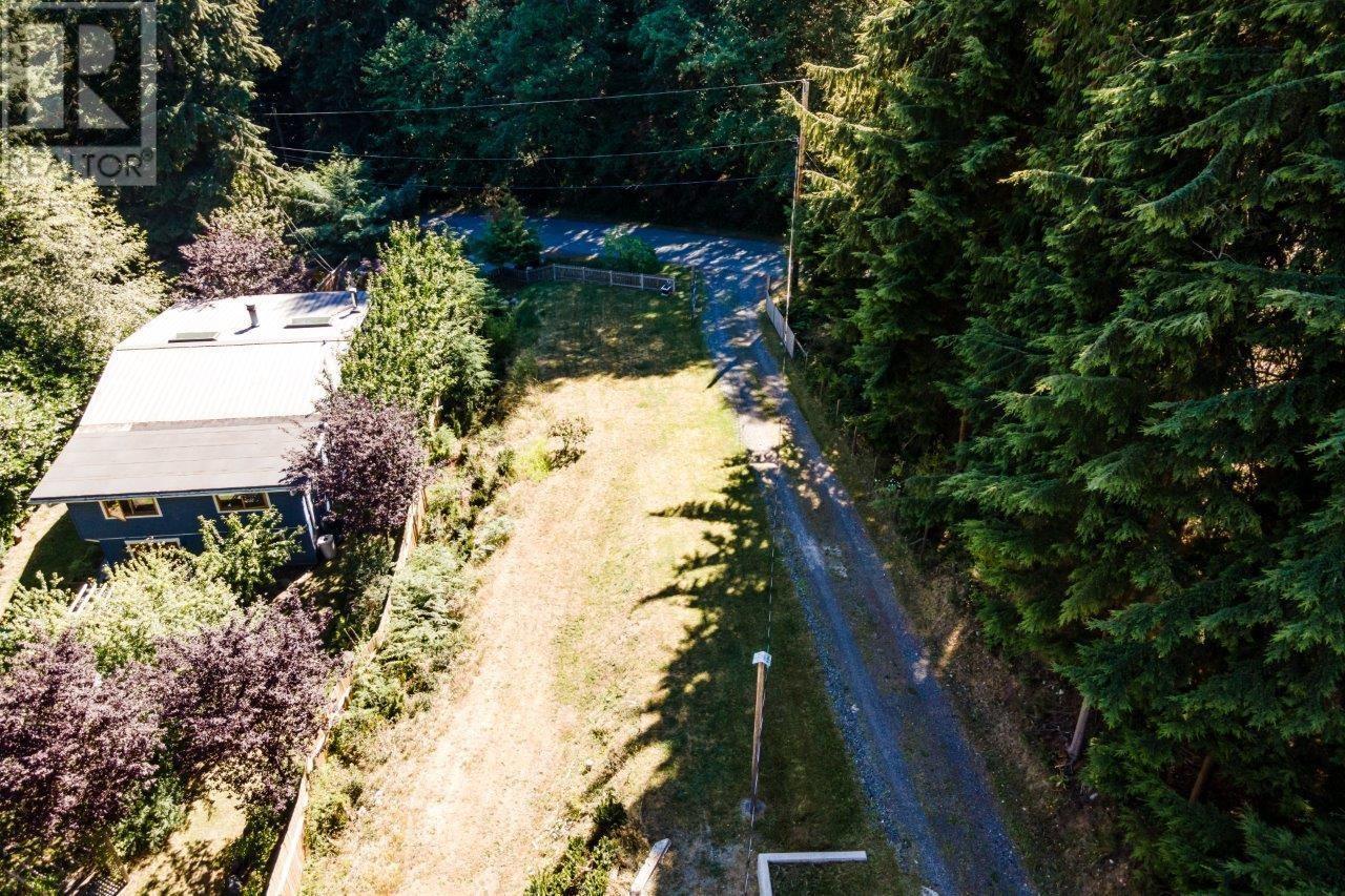 586 Cowan Road, Bowen Island, British Columbia  V0N 1G2 - Photo 32 - R2805055