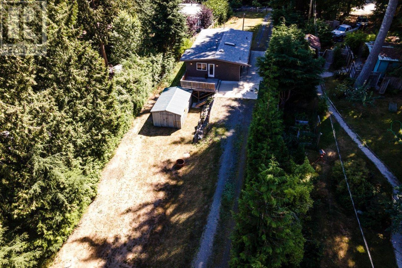 586 Cowan Road, Bowen Island, British Columbia  V0N 1G2 - Photo 33 - R2805055