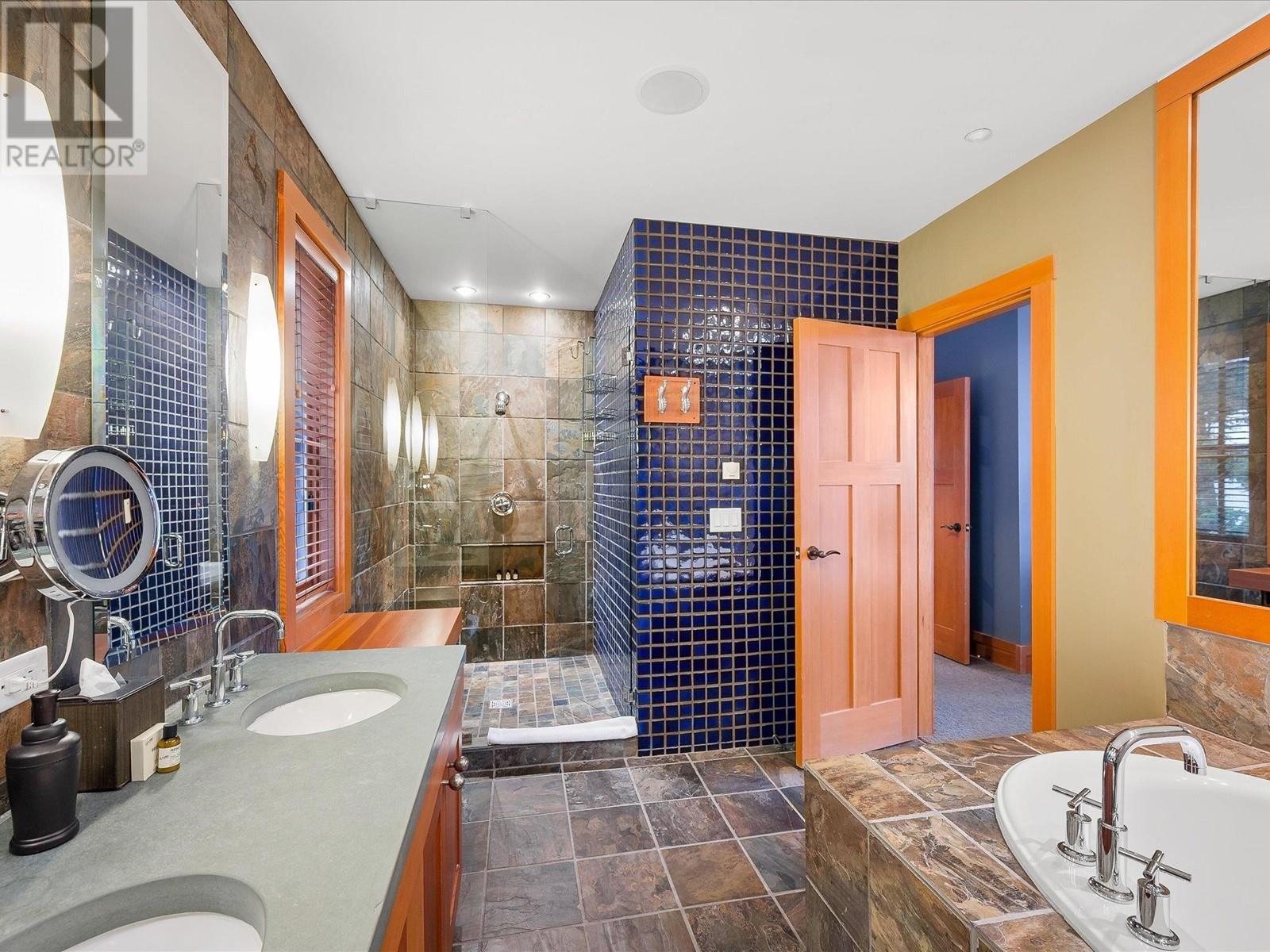 19d 2300 Nordic Drive, Whistler, British Columbia  V8E 0A6 - Photo 22 - R2805193