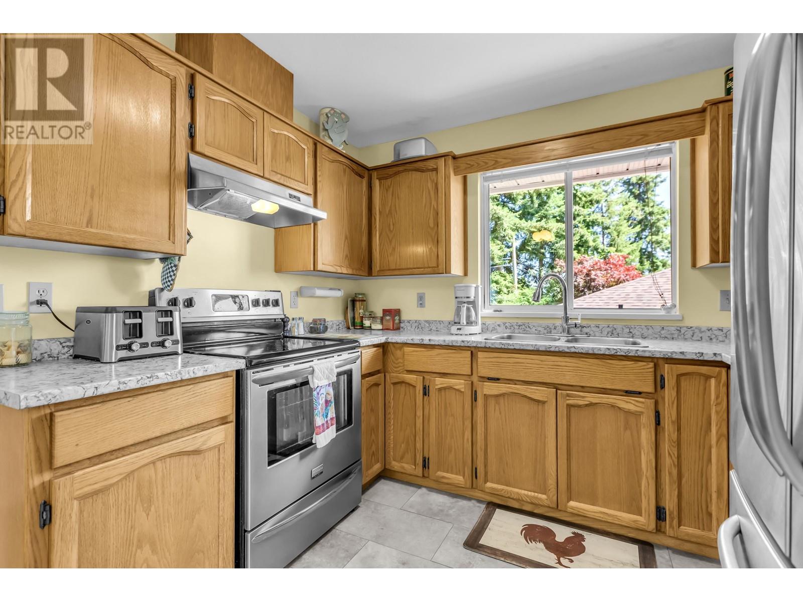 23027 Olund Crescent, Maple Ridge, British Columbia  V2X 0E8 - Photo 10 - R2805167