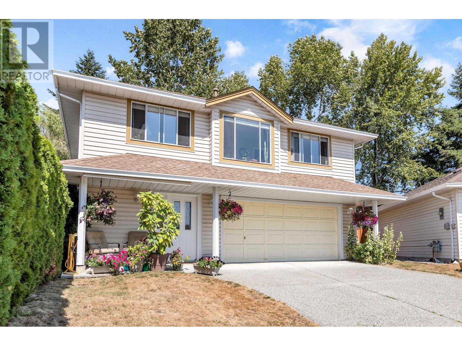 23027 Olund Crescent, Maple Ridge, British Columbia  V2X 0E8 - Photo 2 - R2805167