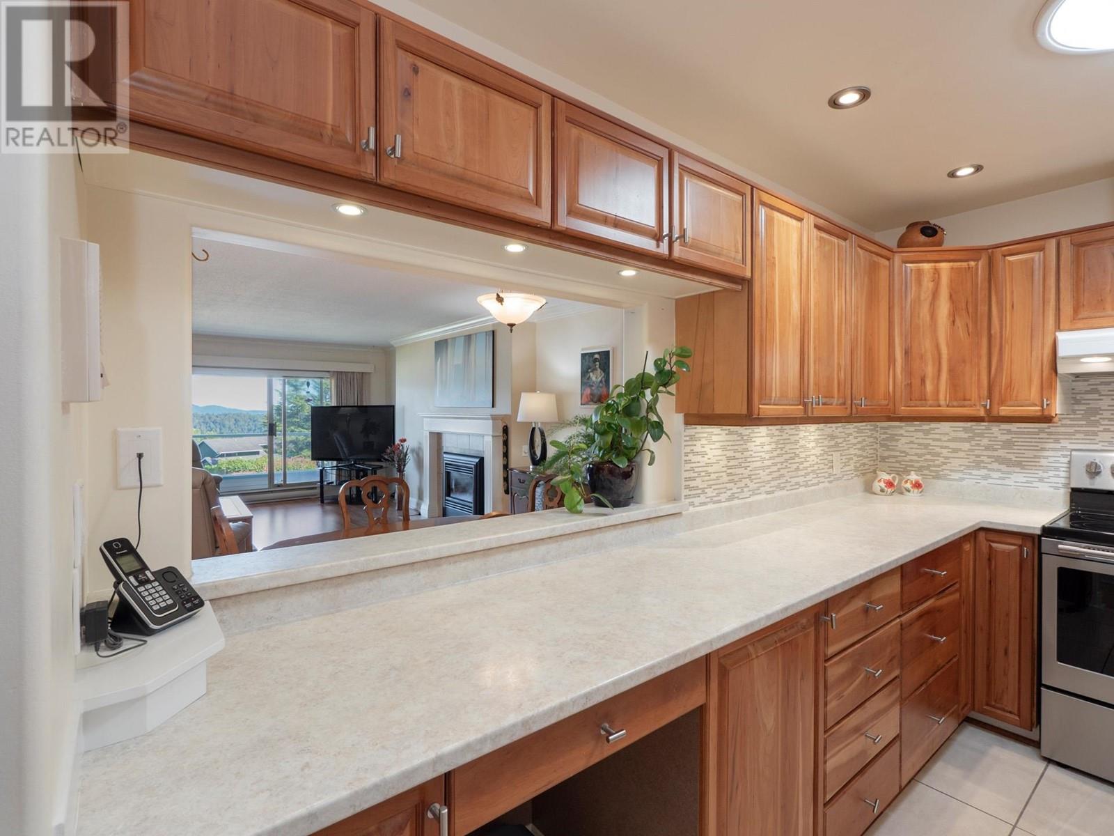 5 554 Eaglecrest Drive, Gibsons, British Columbia  V0N 1V8 - Photo 9 - R2805271