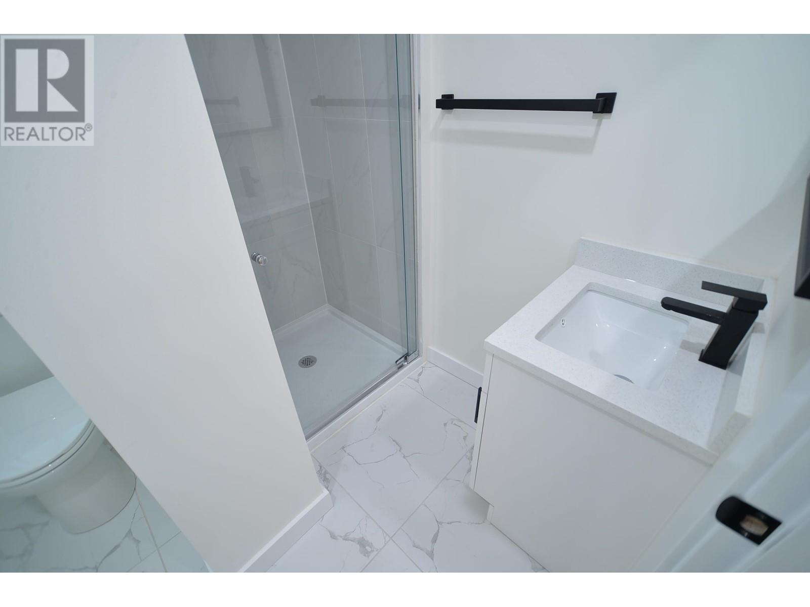 926 Grove Avenue, Burnaby, British Columbia  V5B 4G7 - Photo 28 - R2805296