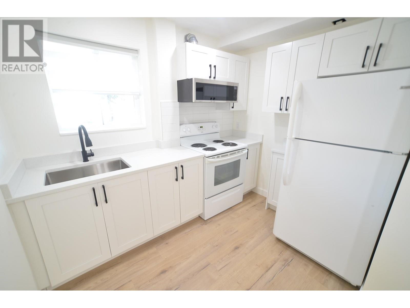 926 Grove Avenue, Burnaby, British Columbia  V5B 4G7 - Photo 26 - R2805296