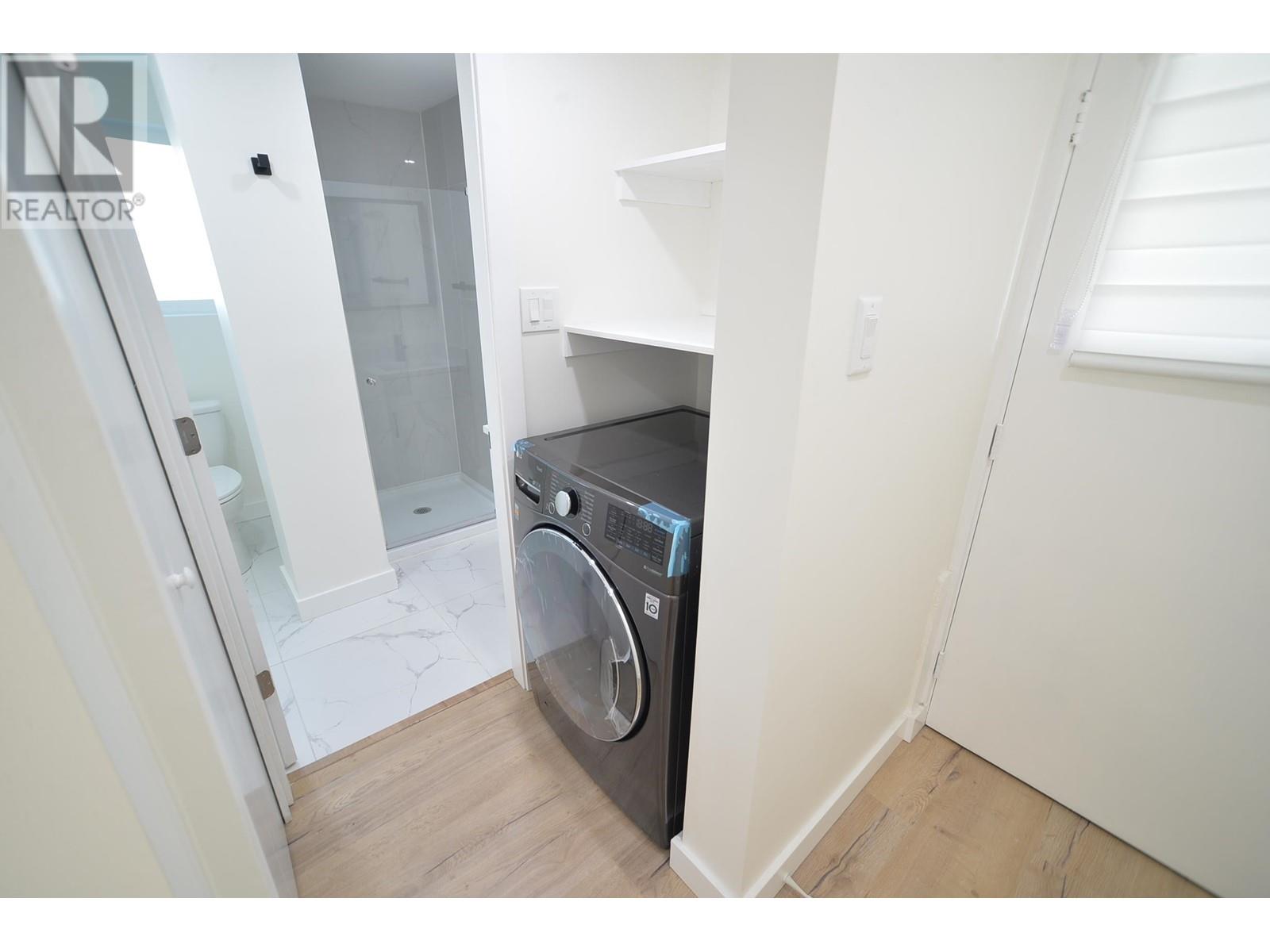 926 Grove Avenue, Burnaby, British Columbia  V5B 4G7 - Photo 27 - R2805296