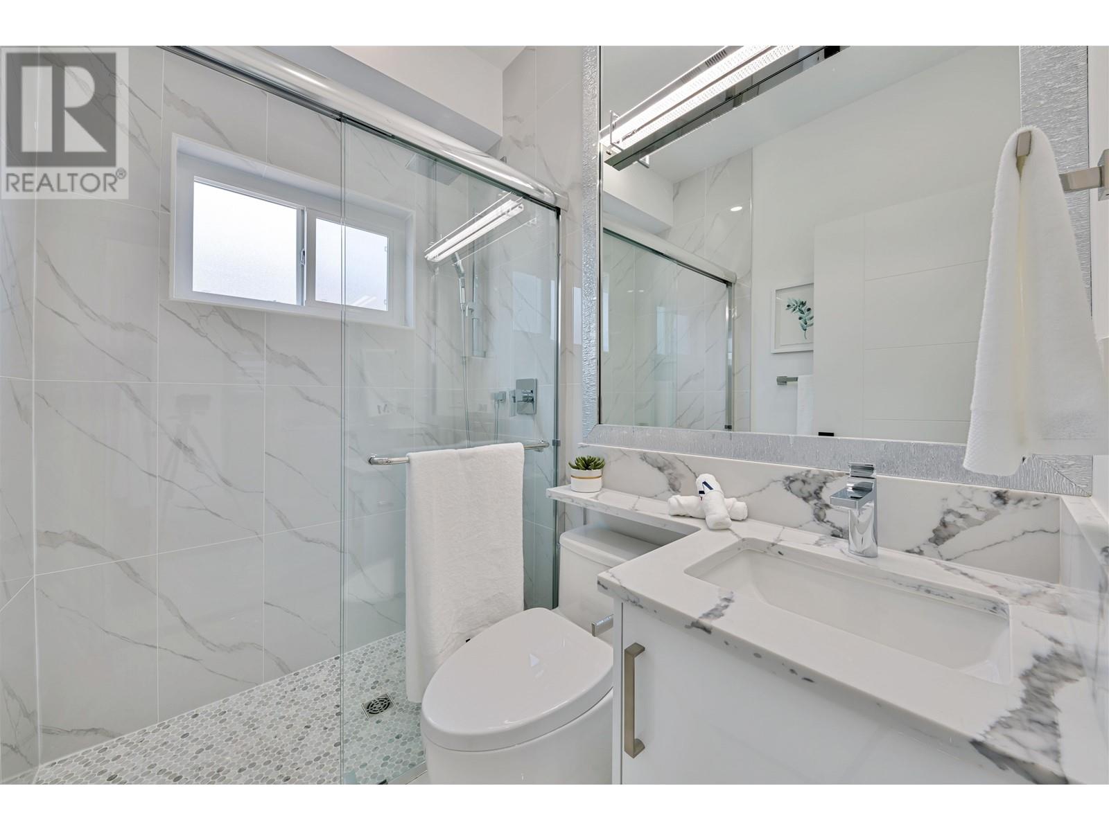 1 4677 Canada Way, Burnaby, British Columbia  V5G 1K8 - Photo 16 - R2787547