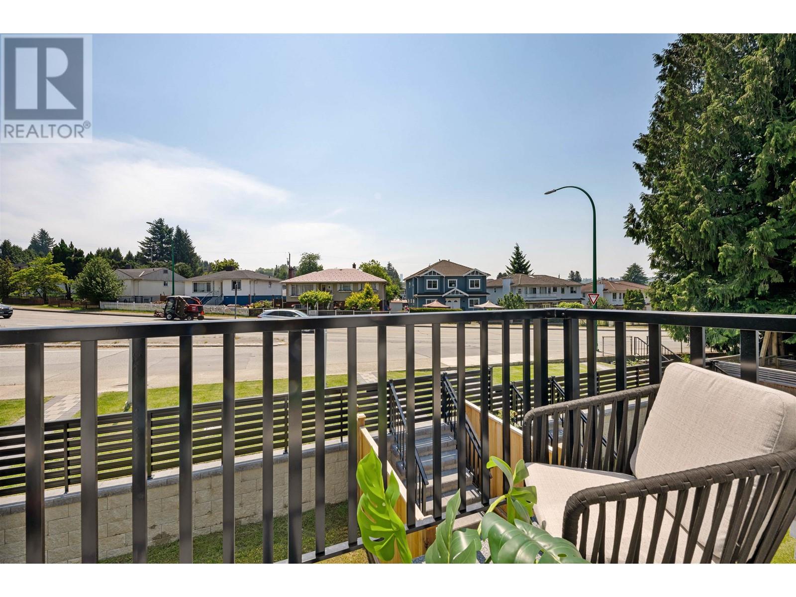 1 4677 Canada Way, Burnaby, British Columbia  V5G 1K8 - Photo 13 - R2787547