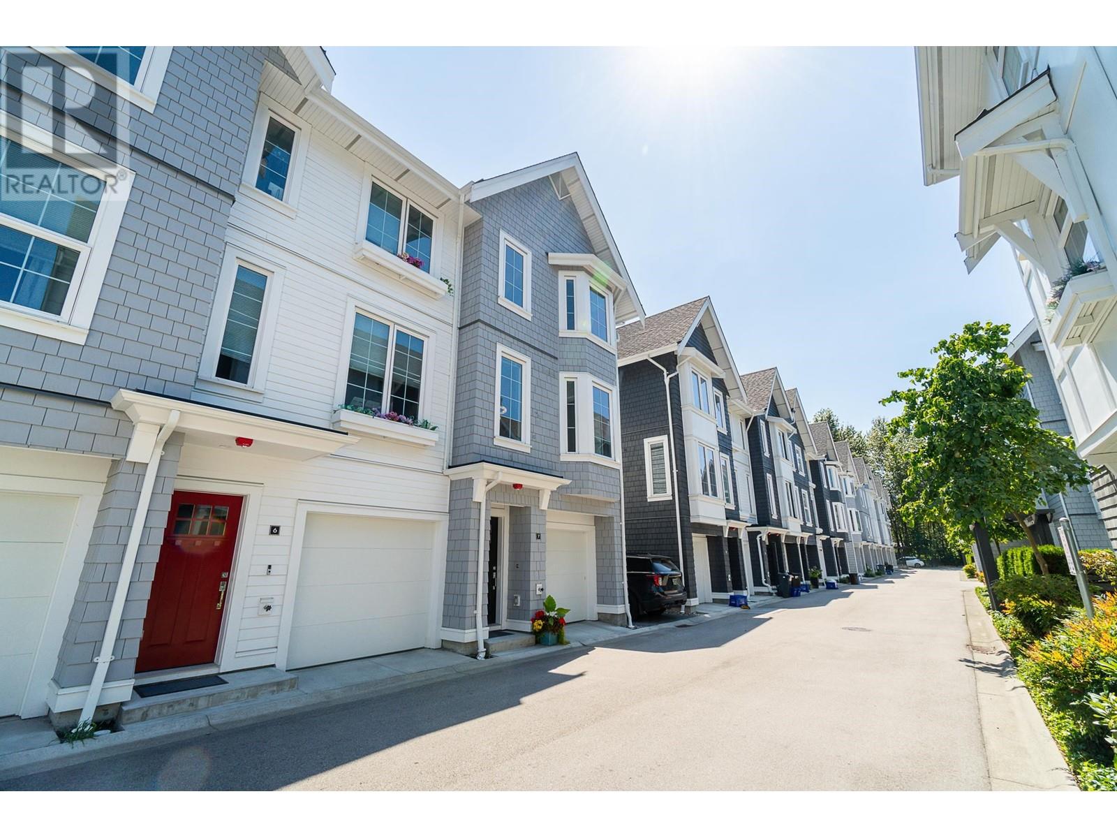 7 2560 Pitt River Road, Port Coquitlam, British Columbia  V3C 0G6 - Photo 3 - R2805195
