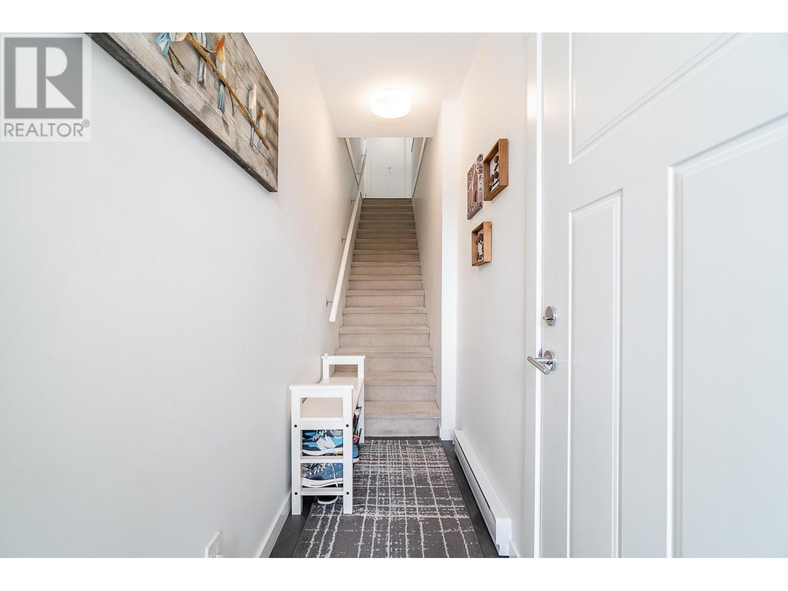 7 2560 Pitt River Road, Port Coquitlam, British Columbia  V3C 0G6 - Photo 6 - R2805195