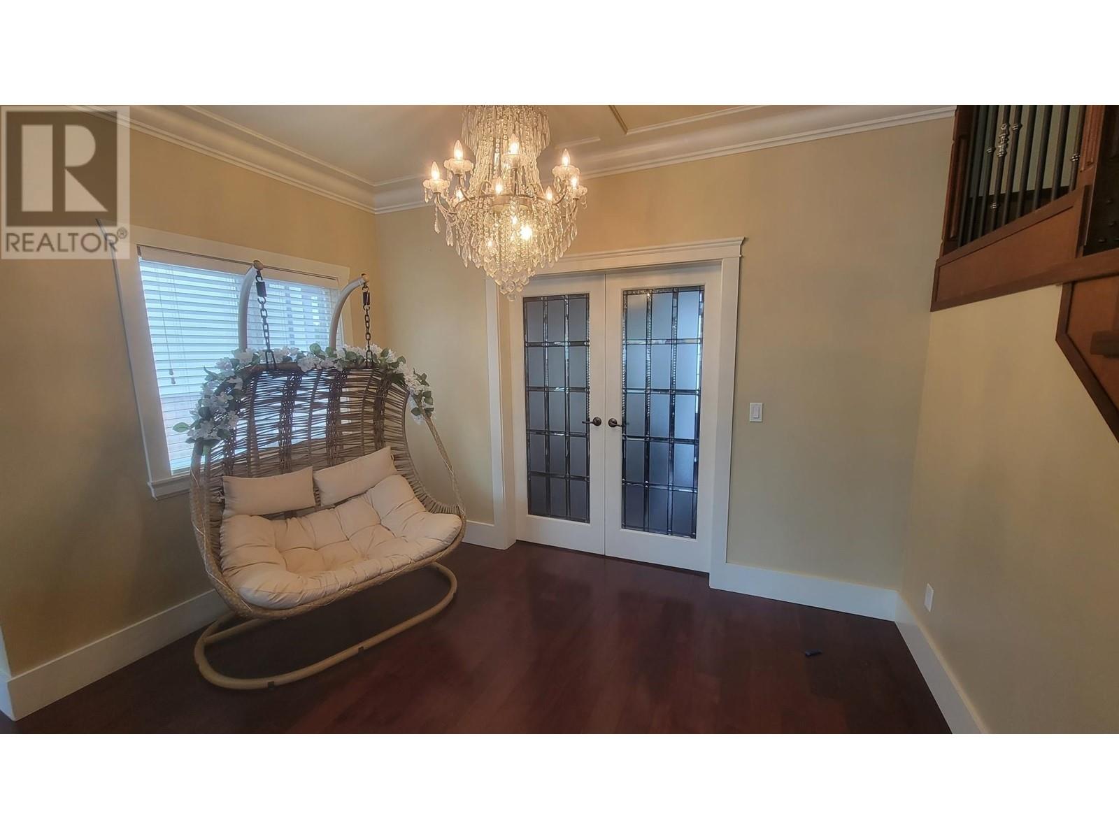 6138 Winch Street, Burnaby, British Columbia  V5B 2L3 - Photo 5 - R2805334