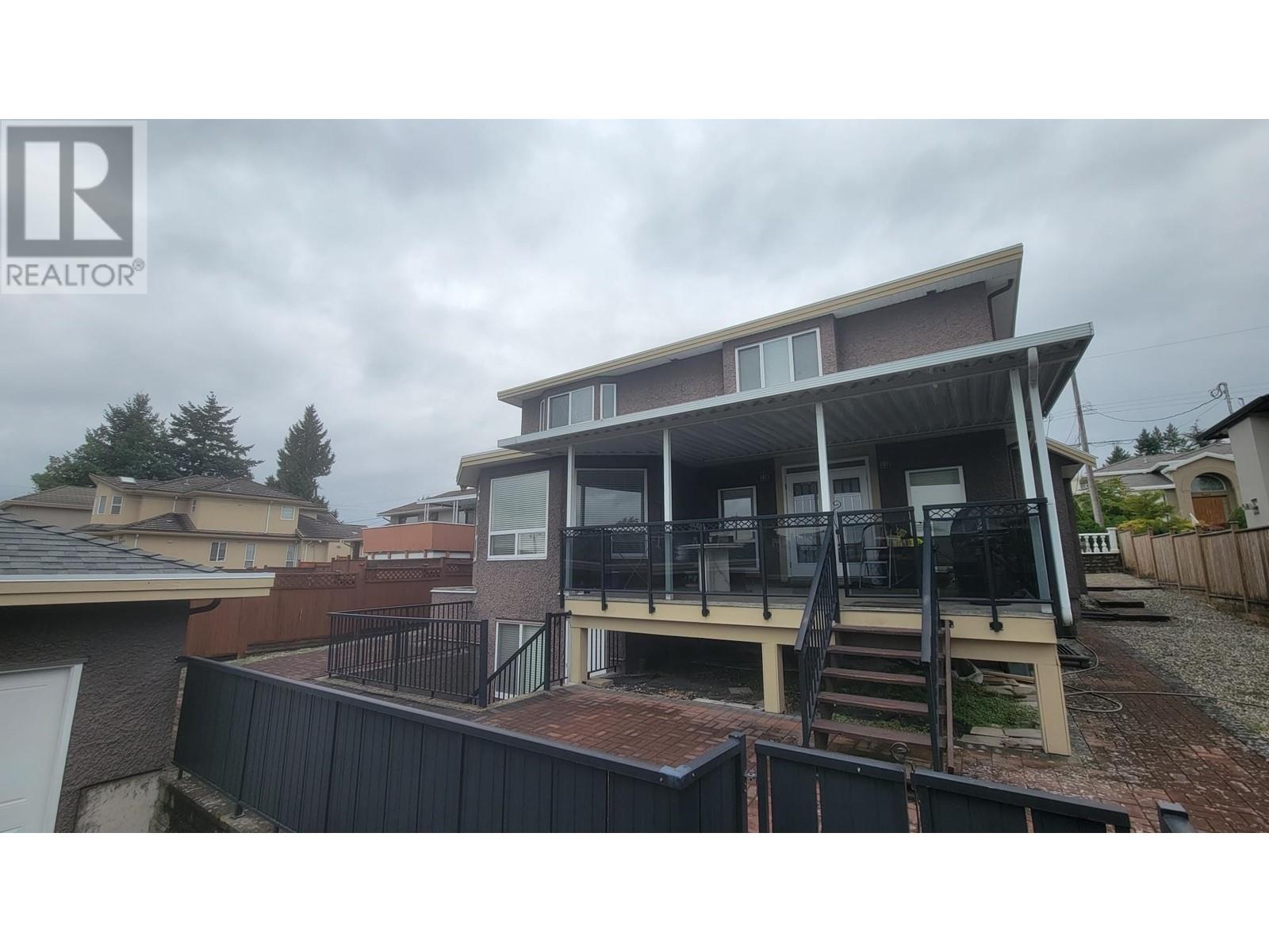 6138 Winch Street, Burnaby, British Columbia  V5B 2L3 - Photo 9 - R2805334