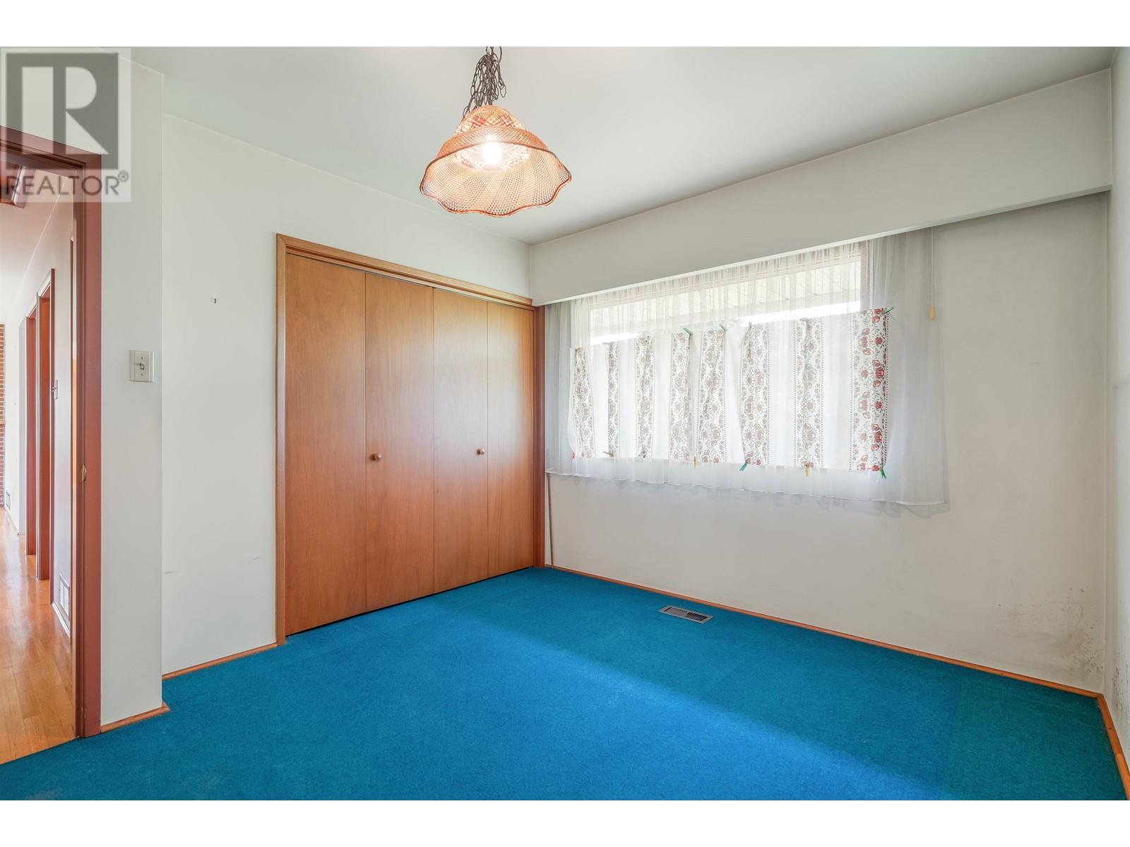4872 Gilpin Court, Burnaby, British Columbia  V5G 3A3 - Photo 20 - R2805656