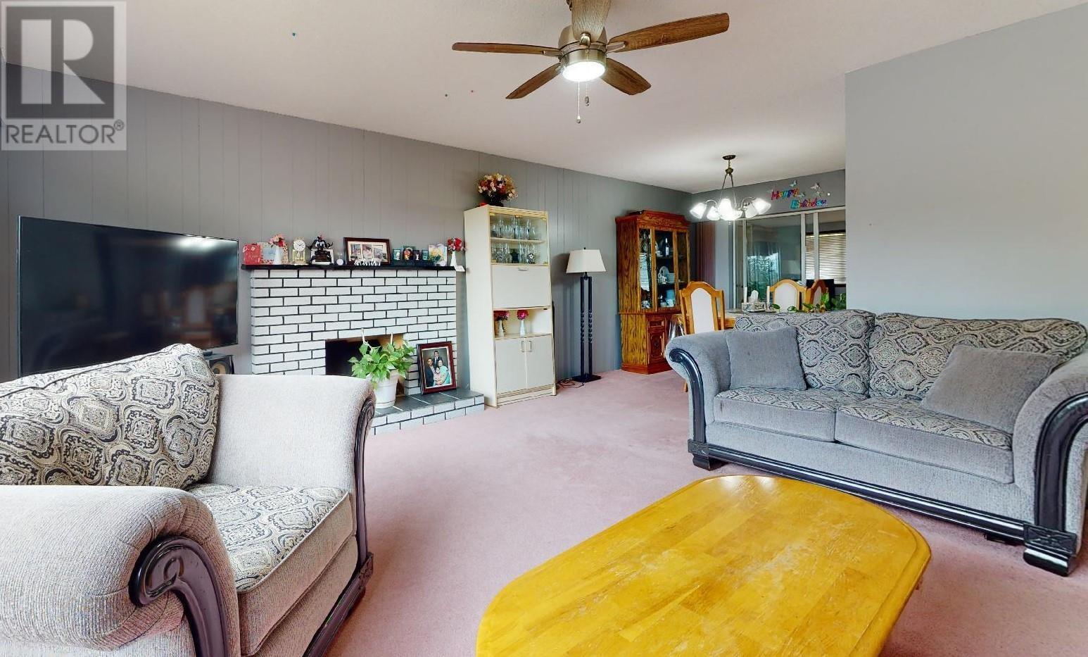 38299 Juniper Crescent, Squamish, British Columbia  V8B 0W6 - Photo 5 - R2805658