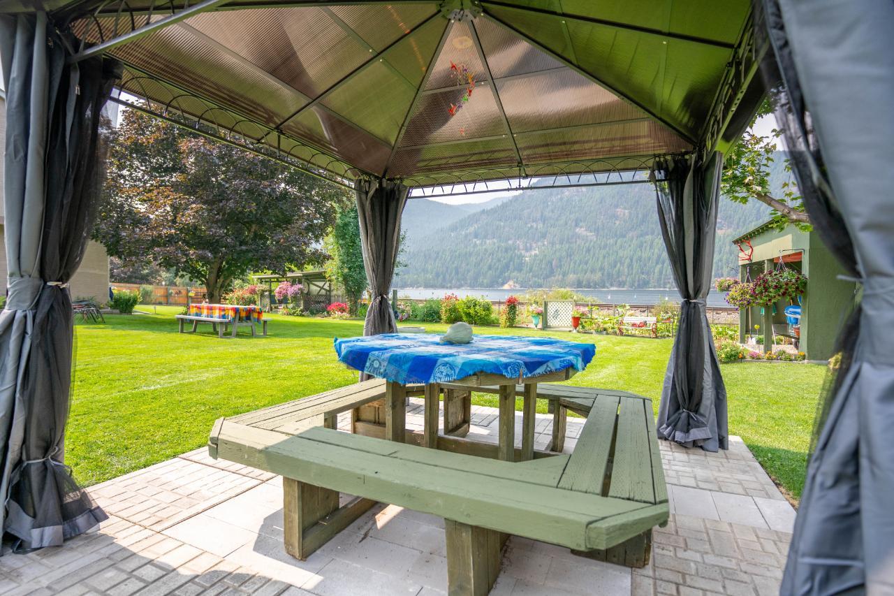 9267 Lake Street, Moyie, British Columbia  V0B 2A0 - Photo 60 - 2472646