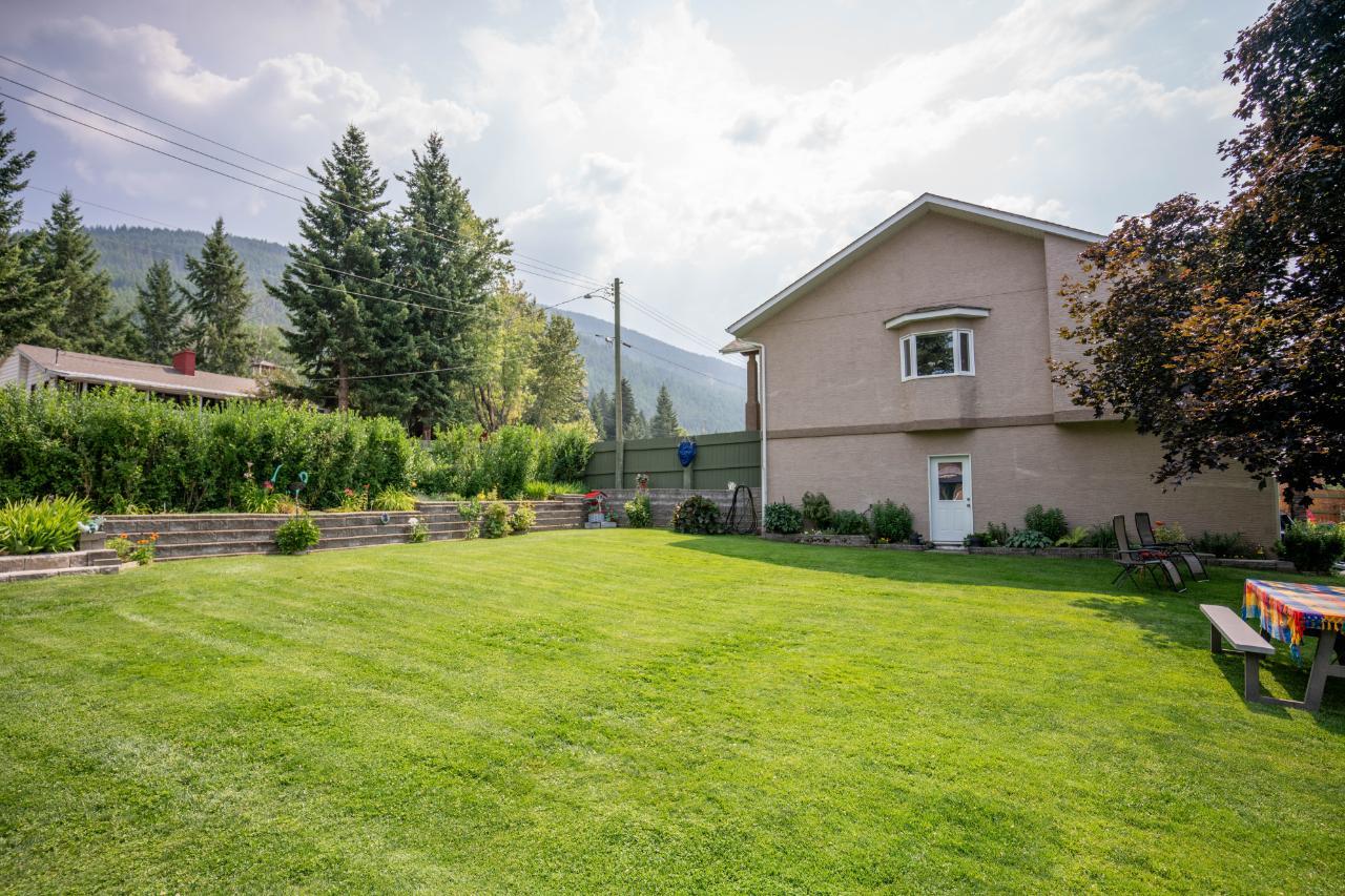 9267 Lake Street, Moyie, British Columbia  V0B 2A0 - Photo 61 - 2472646