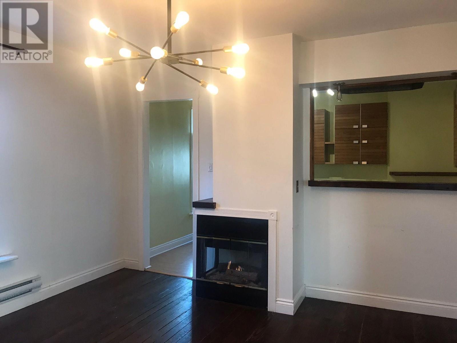 153 E 8th Avenue, Vancouver, British Columbia  V5T 1R8 - Photo 3 - C8053510
