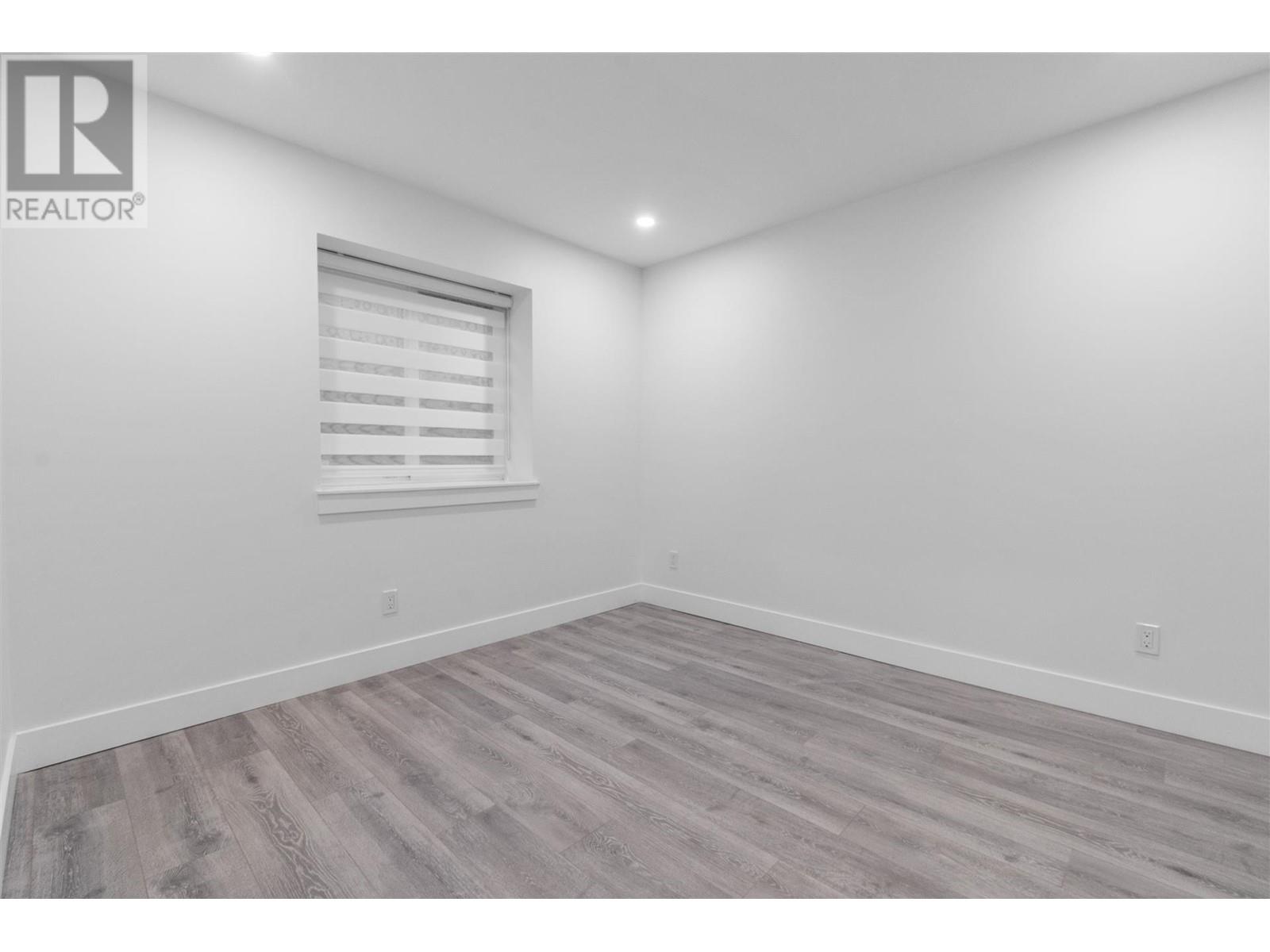 8041 10th Avenue, Burnaby, British Columbia  V3N 2S4 - Photo 30 - R2805002