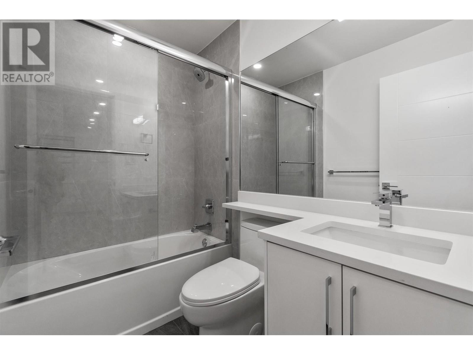 8041 10th Avenue, Burnaby, British Columbia  V3N 2S4 - Photo 28 - R2805002