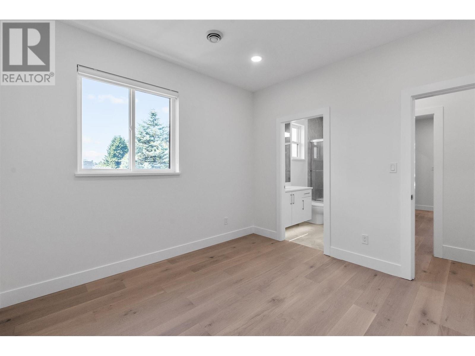 8041 10th Avenue, Burnaby, British Columbia  V3N 2S4 - Photo 23 - R2805002
