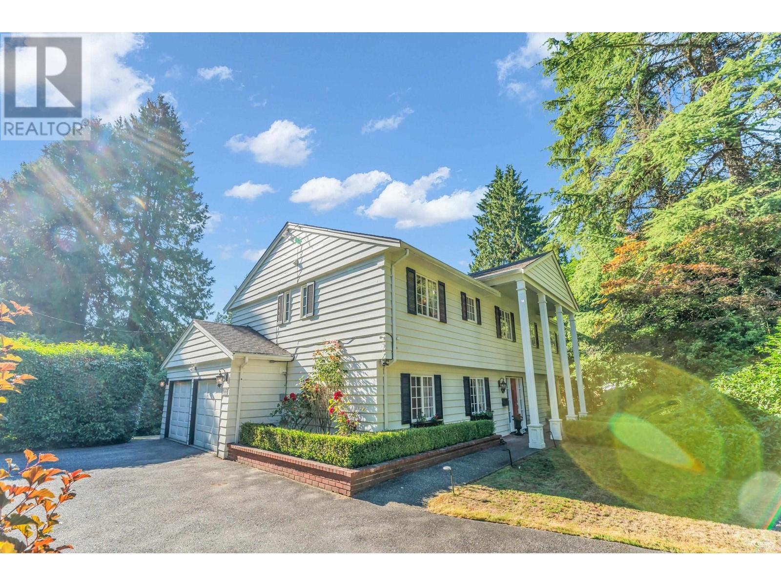 3846 Bayridge Avenue, West Vancouver, British Columbia  V7V 3J4 - Photo 2 - R2805793