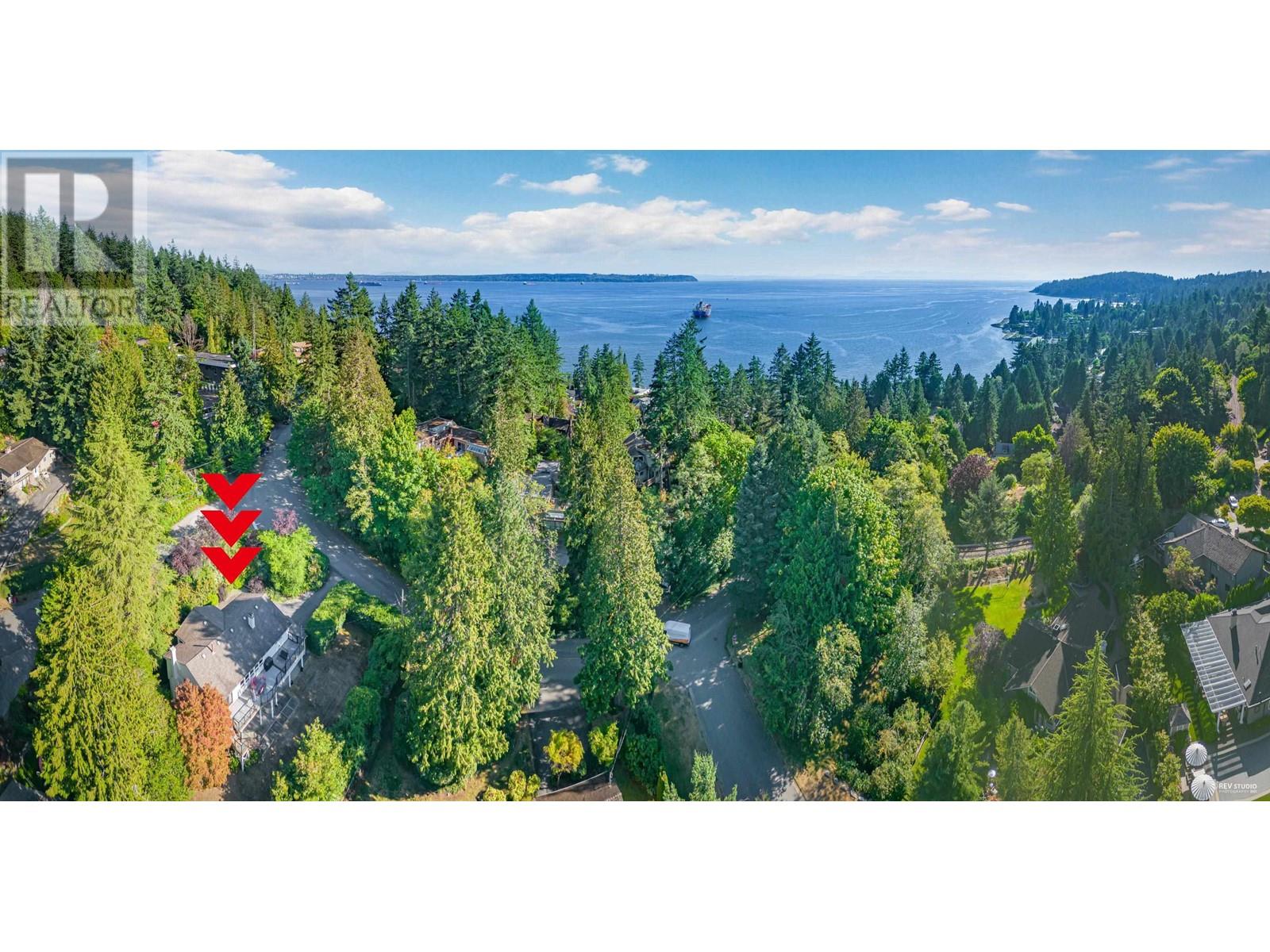 3846 Bayridge Avenue, West Vancouver, British Columbia  V7V 3J4 - Photo 3 - R2805793