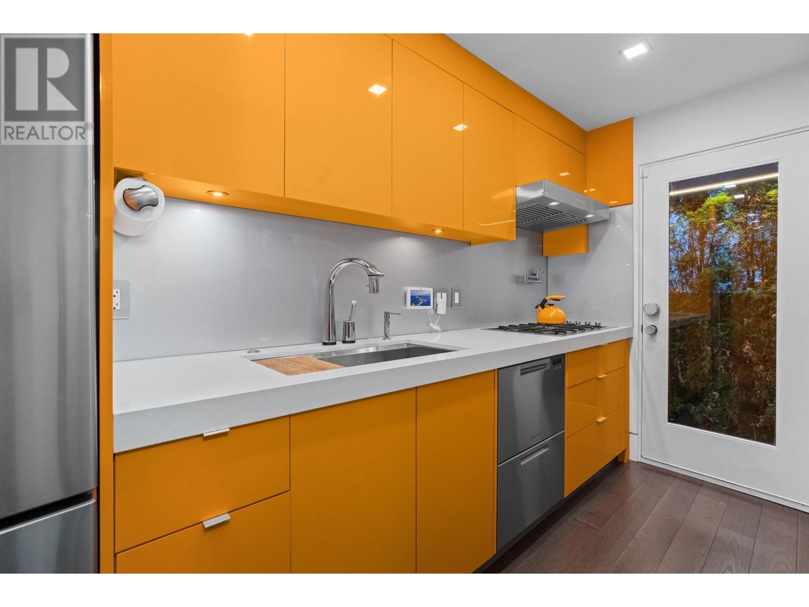 4577 Capilano Road, North Vancouver, British Columbia  V7R 4K2 - Photo 11 - R2805879
