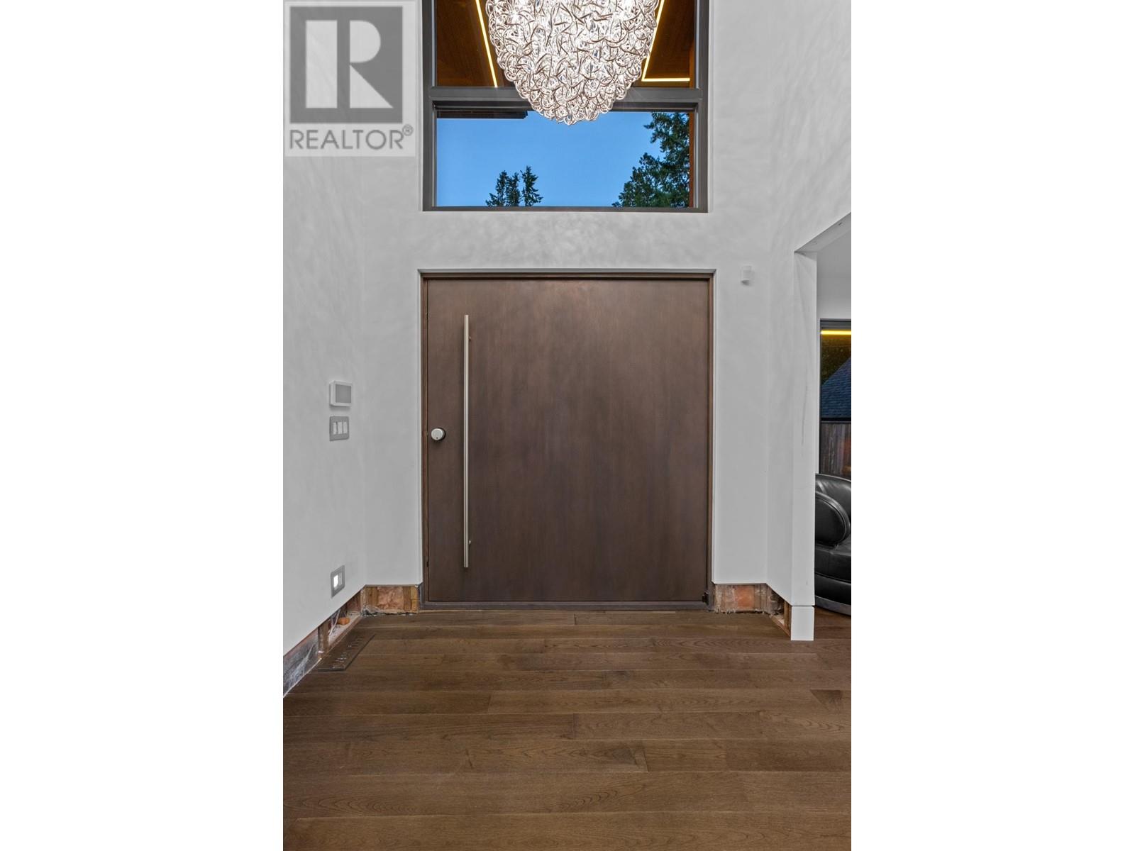4577 Capilano Road, North Vancouver, British Columbia  V7R 4K2 - Photo 19 - R2805879