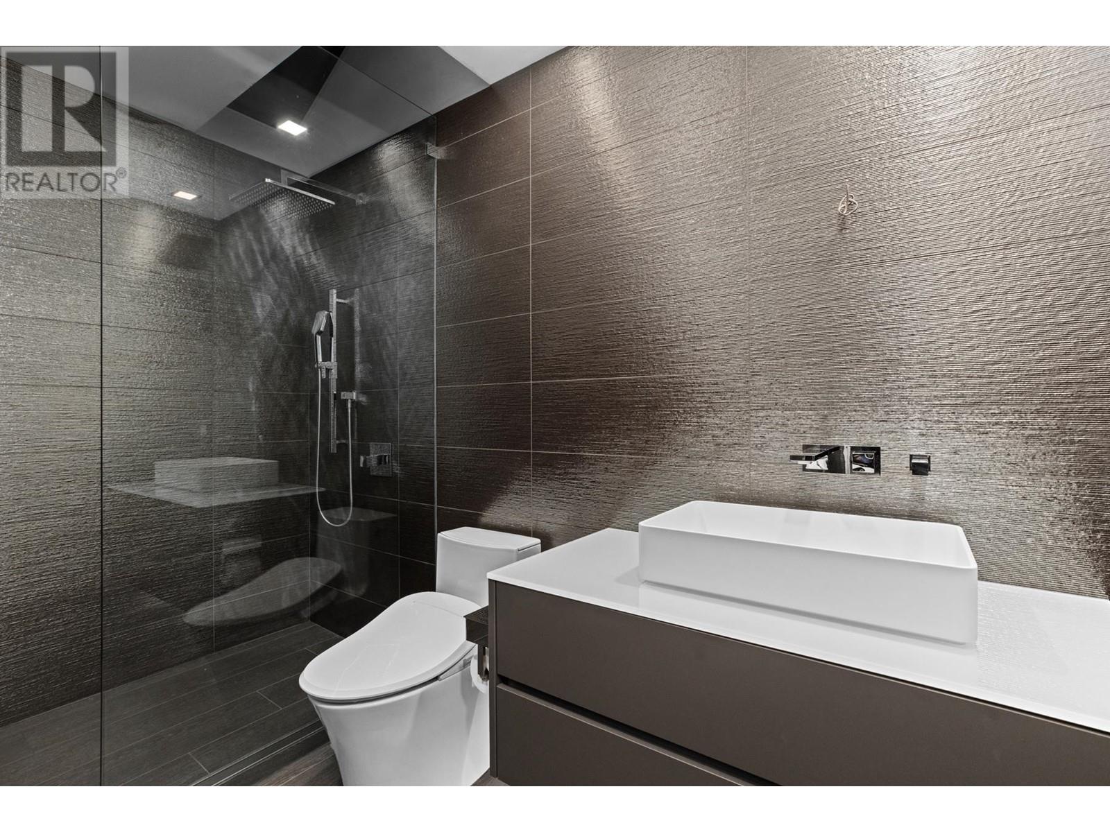 4577 Capilano Road, North Vancouver, British Columbia  V7R 4K2 - Photo 32 - R2805879