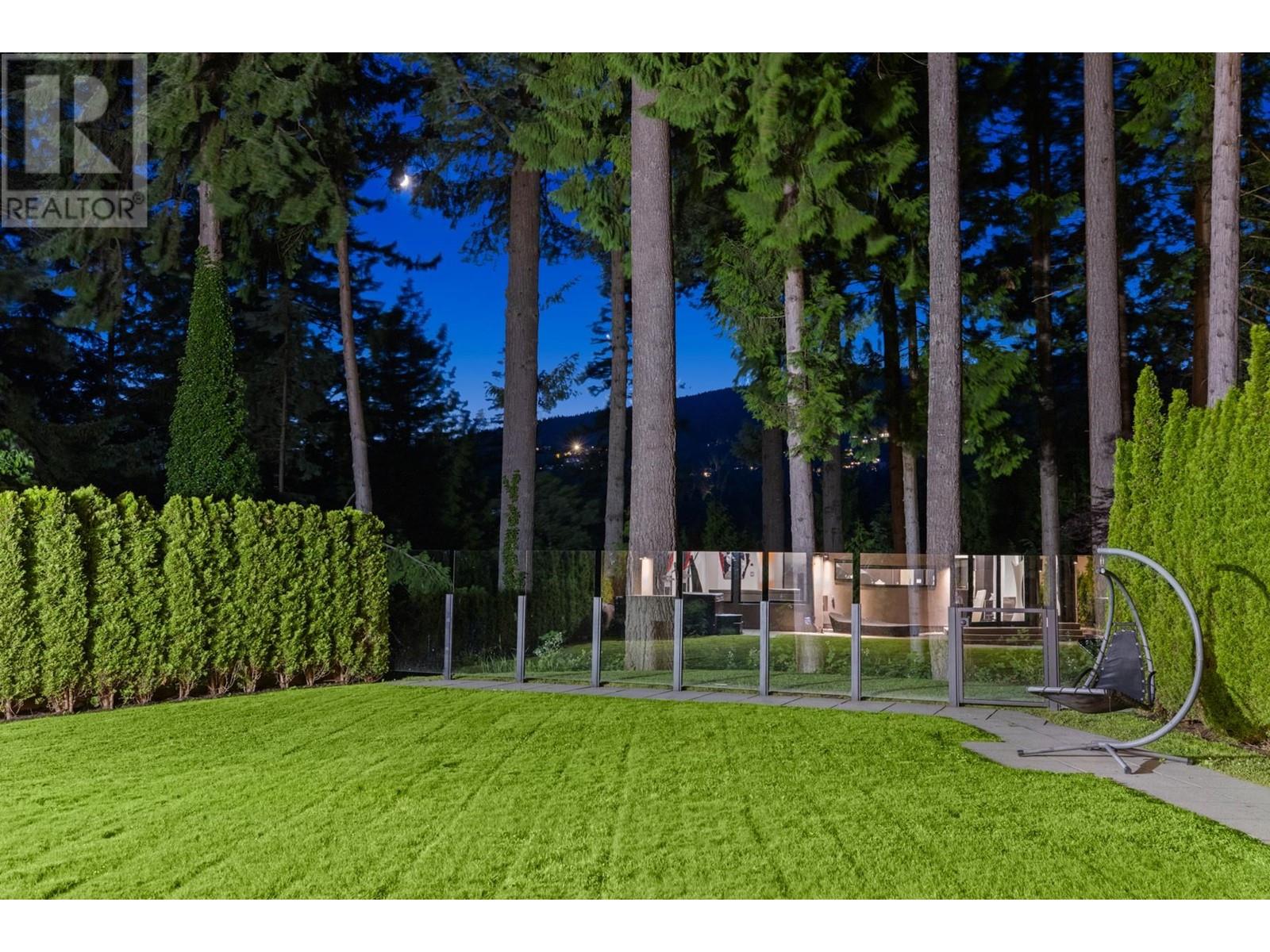 4577 Capilano Road, North Vancouver, British Columbia  V7R 4K2 - Photo 5 - R2805879