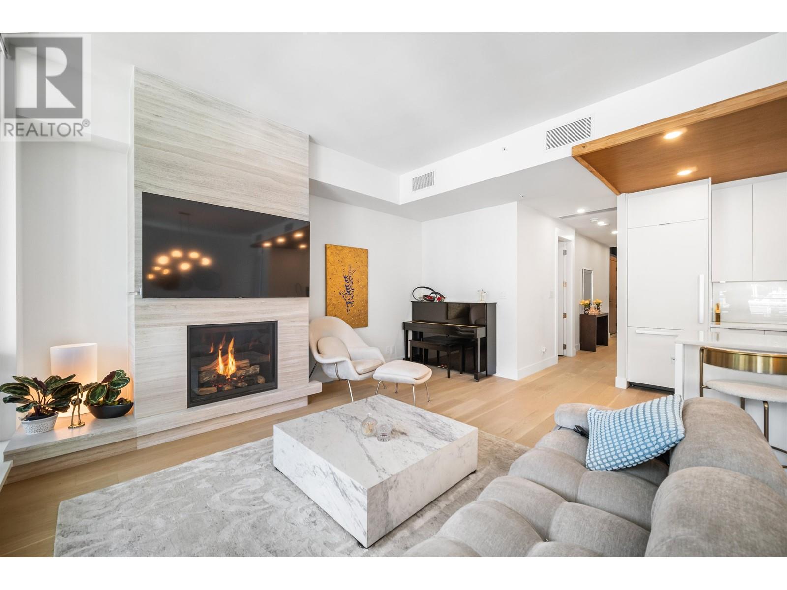 301 6697 Nelson Avenue, West Vancouver, British Columbia  V7W 2B2 - Photo 8 - R2805571