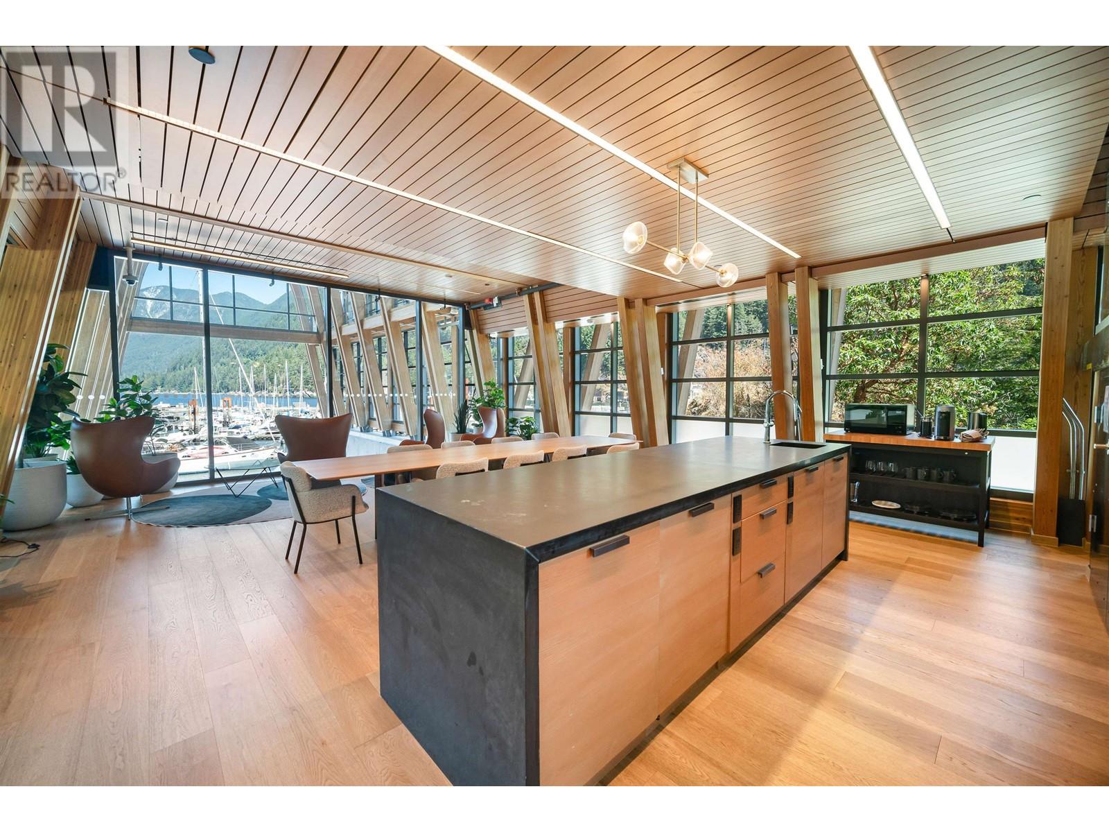 301 6697 Nelson Avenue, West Vancouver, British Columbia  V7W 2B2 - Photo 18 - R2805571
