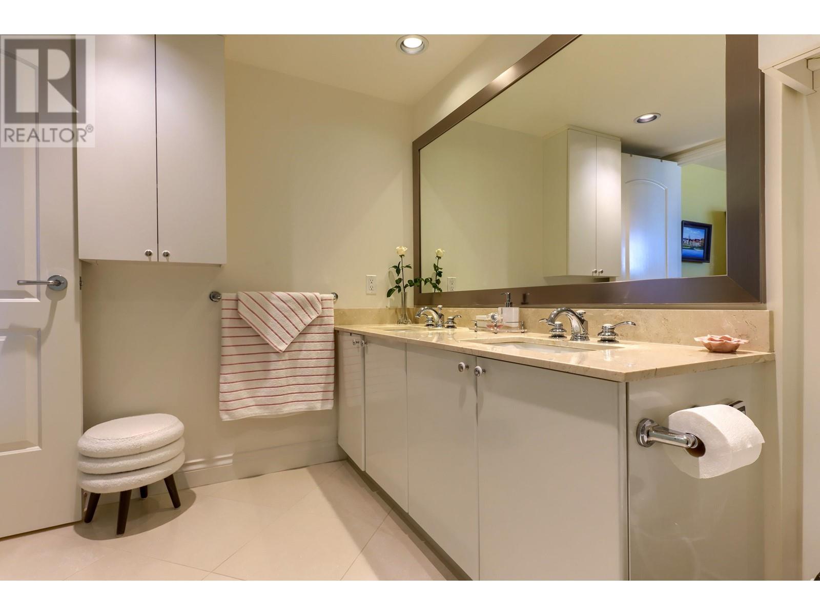 1101 133 E Esplanade, North Vancouver, British Columbia  V7L 1A1 - Photo 16 - R2804718