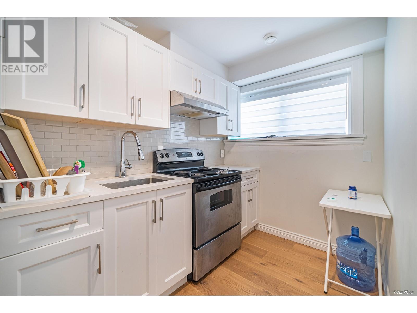1407 Sixth Avenue, New Westminster, British Columbia  V3M 2C5 - Photo 29 - R2806047