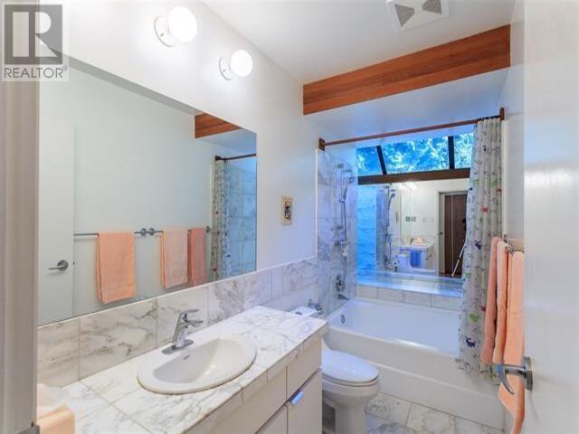 4013 Rose Crescent, West Vancouver, British Columbia  V7V 2N6 - Photo 18 - R2806051