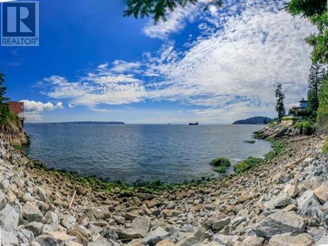 4013 ROSE CRESCENT, west vancouver, British Columbia