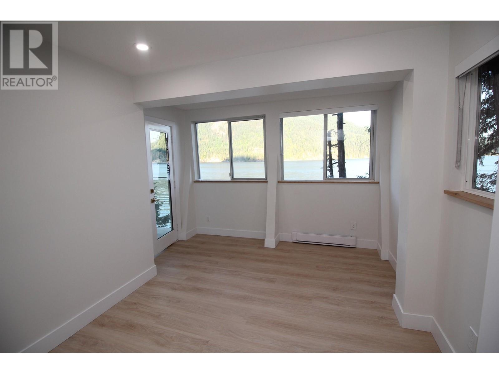 306 Sasamat Lane, North Vancouver, British Columbia  V7G 2S4 - Photo 14 - R2798836