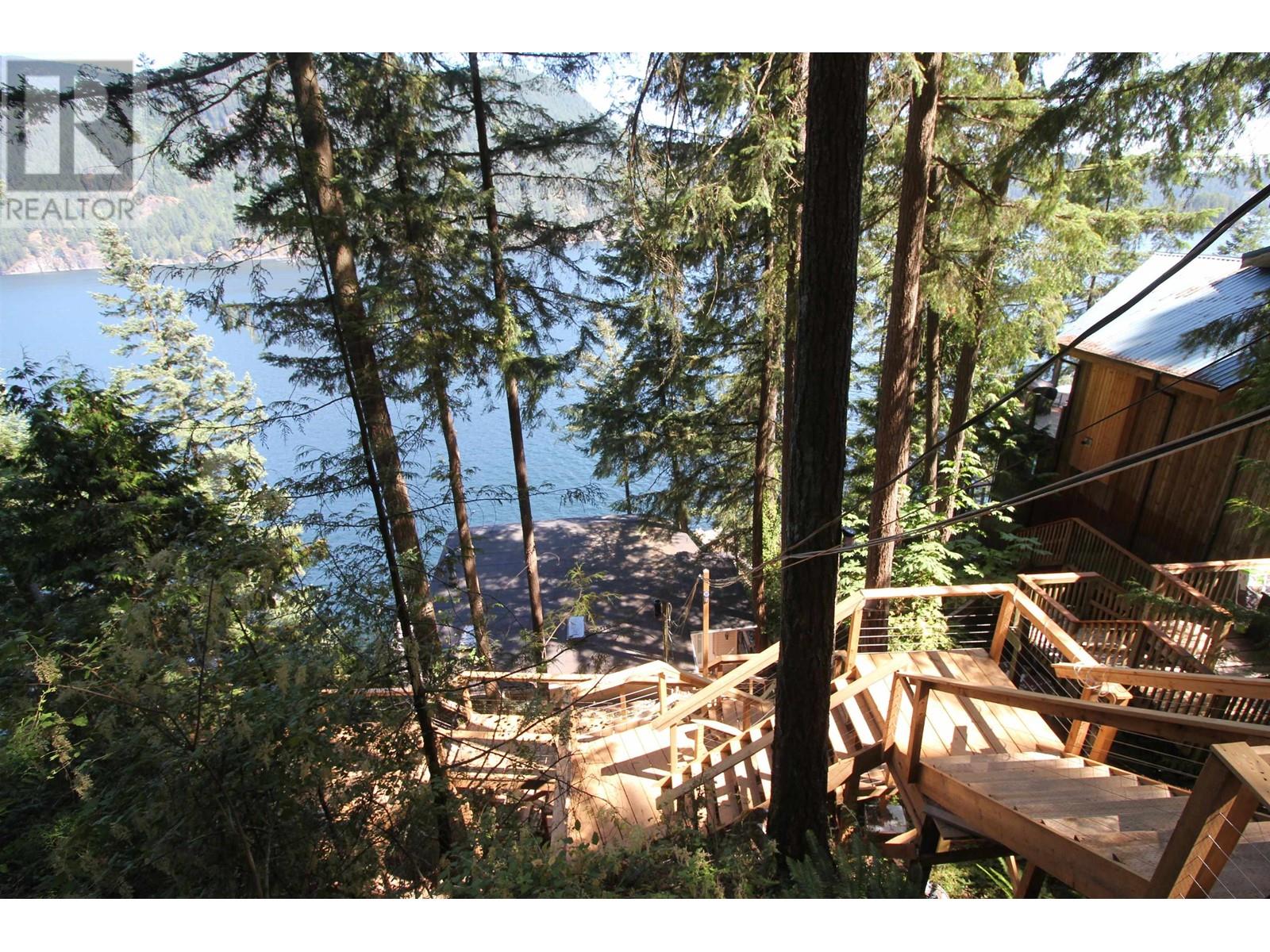 306 Sasamat Lane, North Vancouver, British Columbia  V7G 2S4 - Photo 26 - R2798836