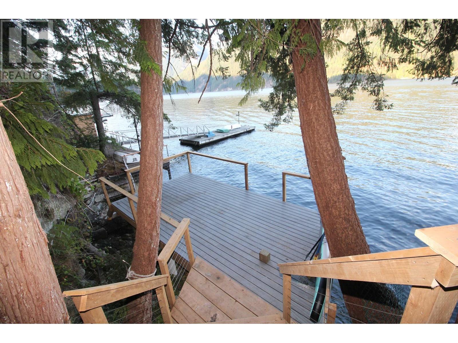 306 Sasamat Lane, North Vancouver, British Columbia  V7G 2S4 - Photo 23 - R2798836