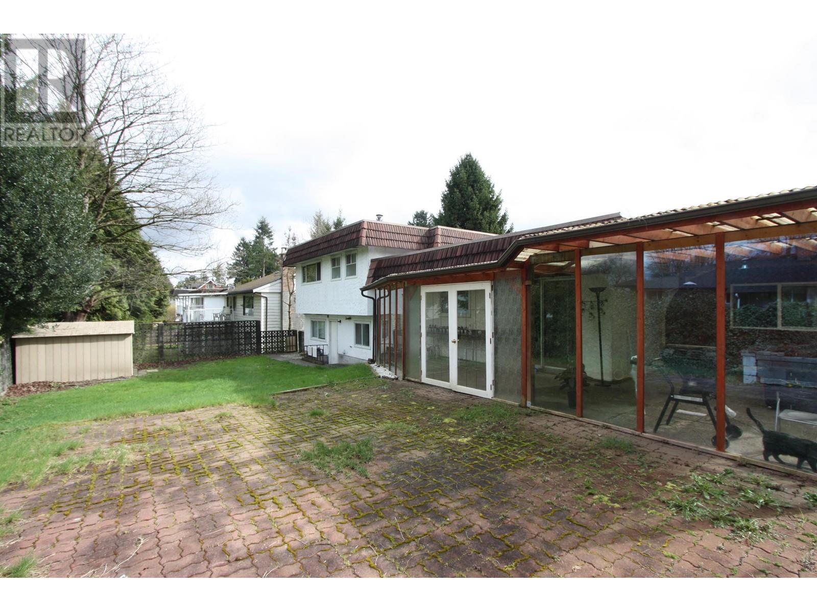 5685 Forest Street, Burnaby, British Columbia  V5G 1X5 - Photo 12 - R2806007
