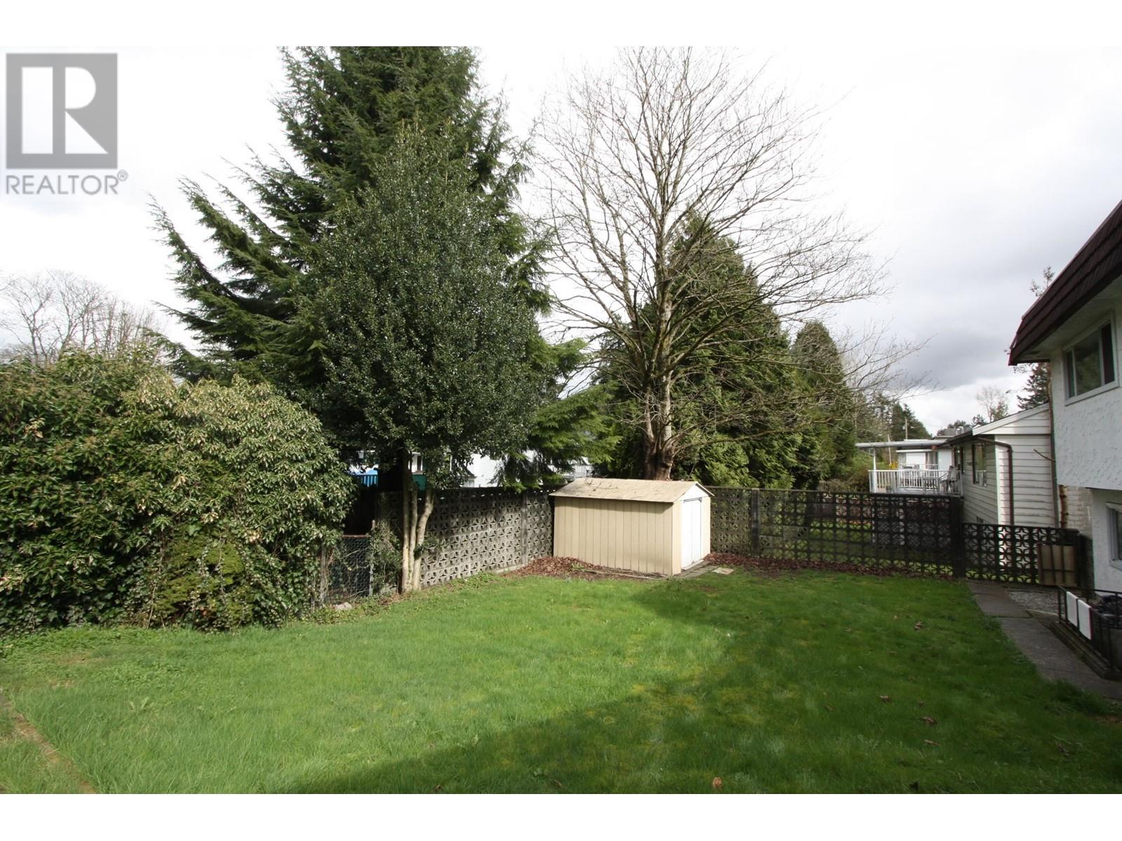 5685 Forest Street, Burnaby, British Columbia  V5G 1X5 - Photo 11 - R2806007