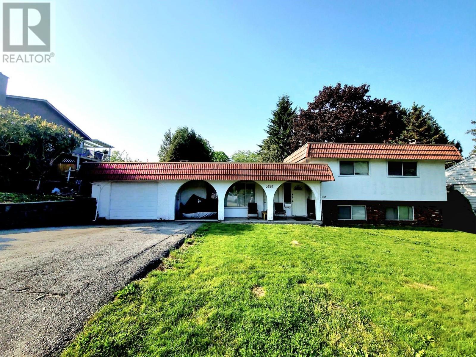 5685 FOREST STREET, burnaby, British Columbia