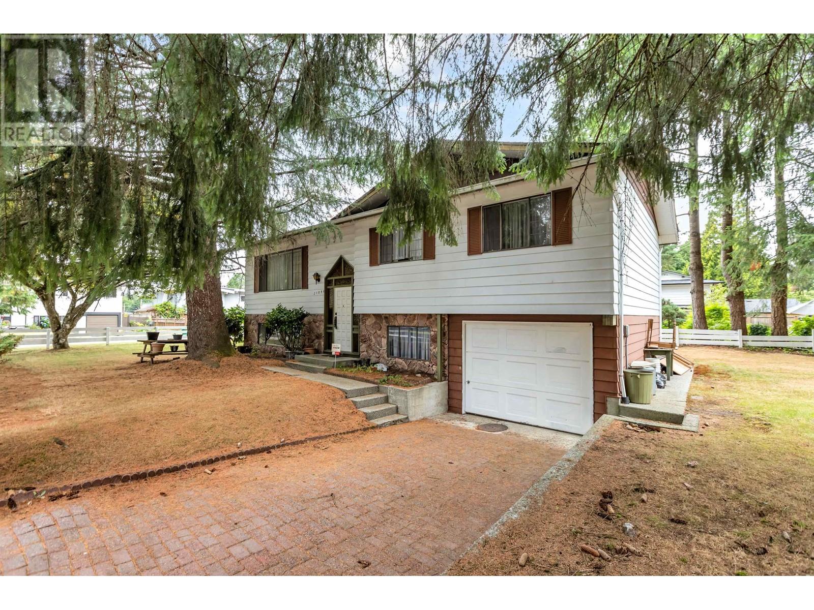 21099 Berry Avenue, Maple Ridge, British Columbia  V2X 7V3 - Photo 10 - R2806097