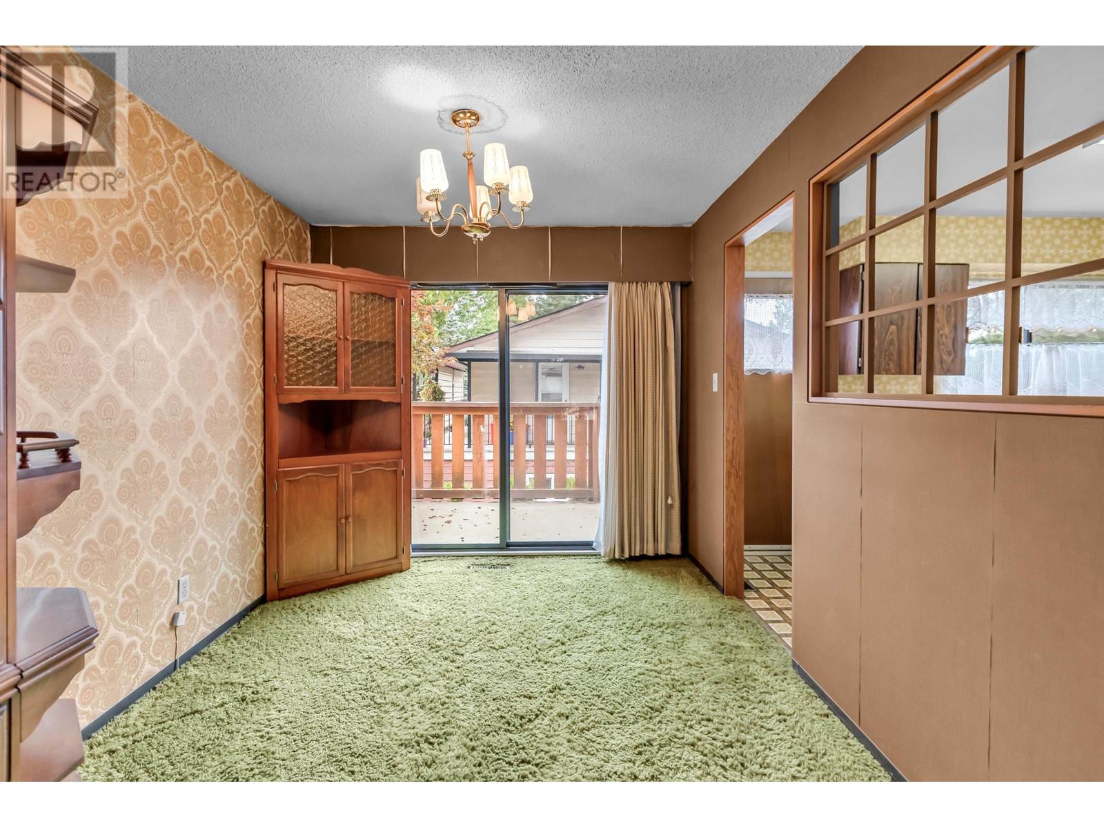 21099 Berry Avenue, Maple Ridge, British Columbia  V2X 7V3 - Photo 14 - R2806097