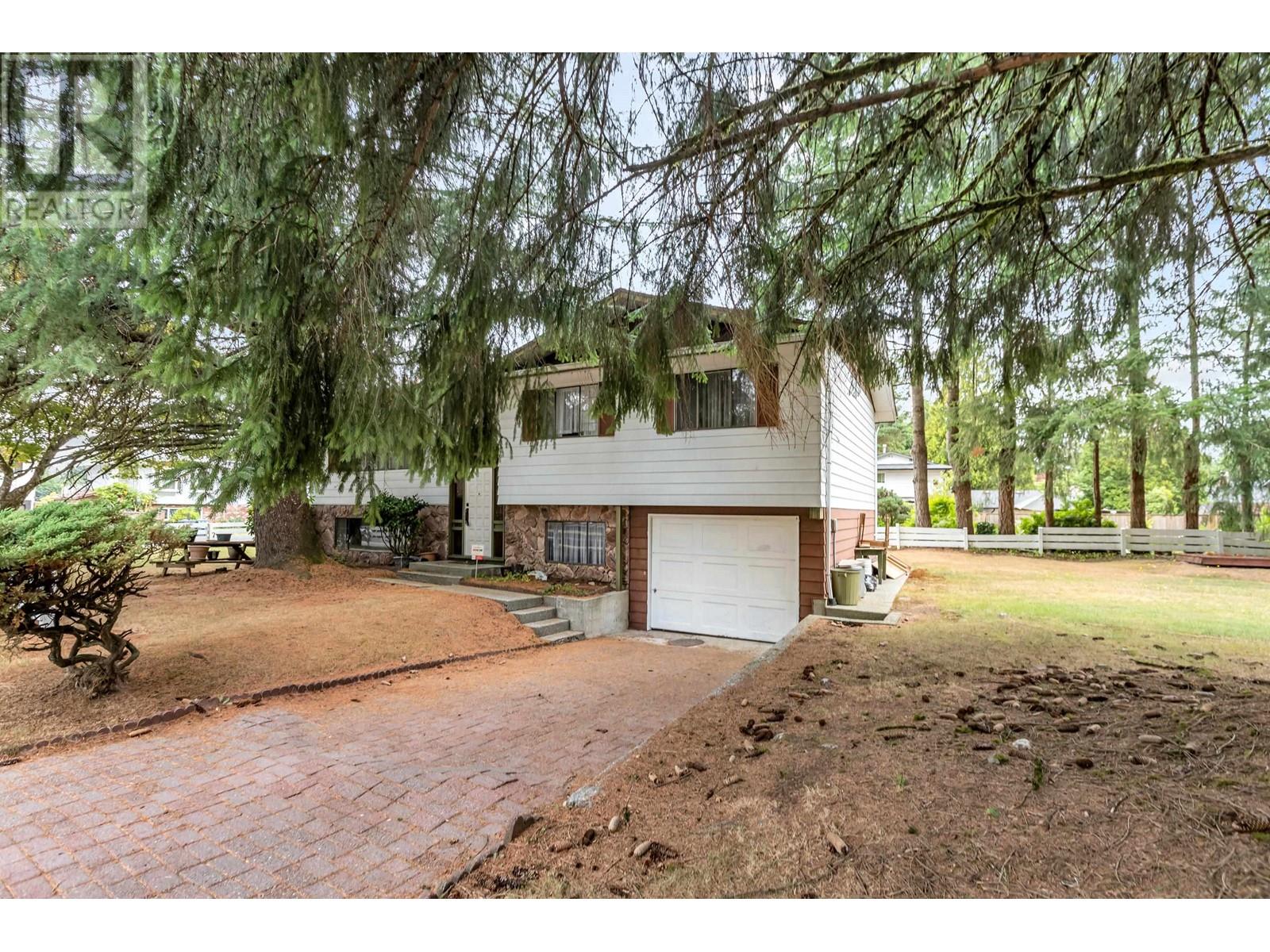 21099 Berry Avenue, Maple Ridge, British Columbia  V2X 7V3 - Photo 9 - R2806097
