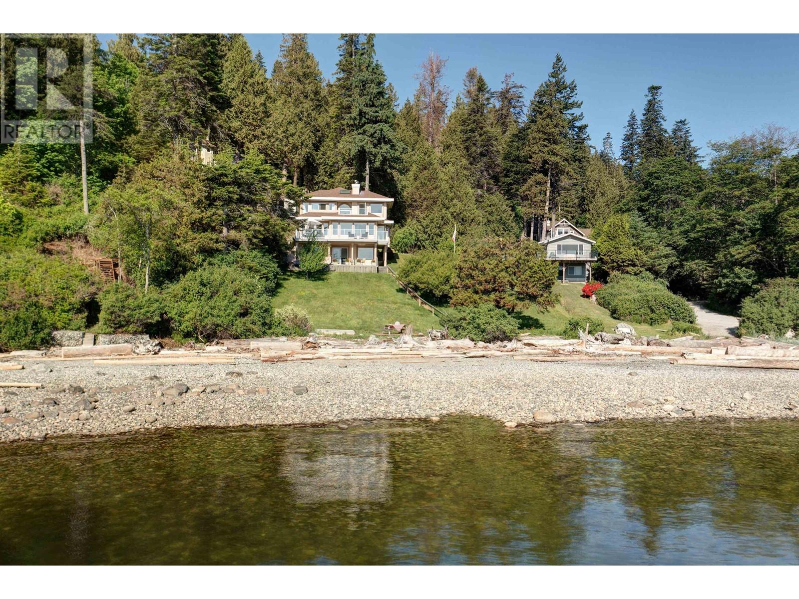 7659 Redrooffs Road, Halfmoon Bay, British Columbia  V0N 1Y1 - Photo 3 - R2806102