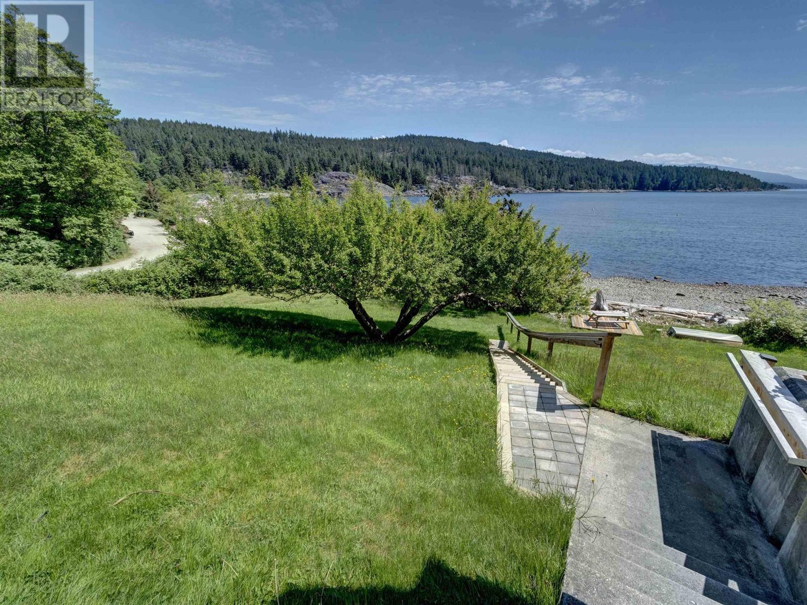 7659 Redrooffs Road, Halfmoon Bay, British Columbia  V0N 1Y1 - Photo 37 - R2806102