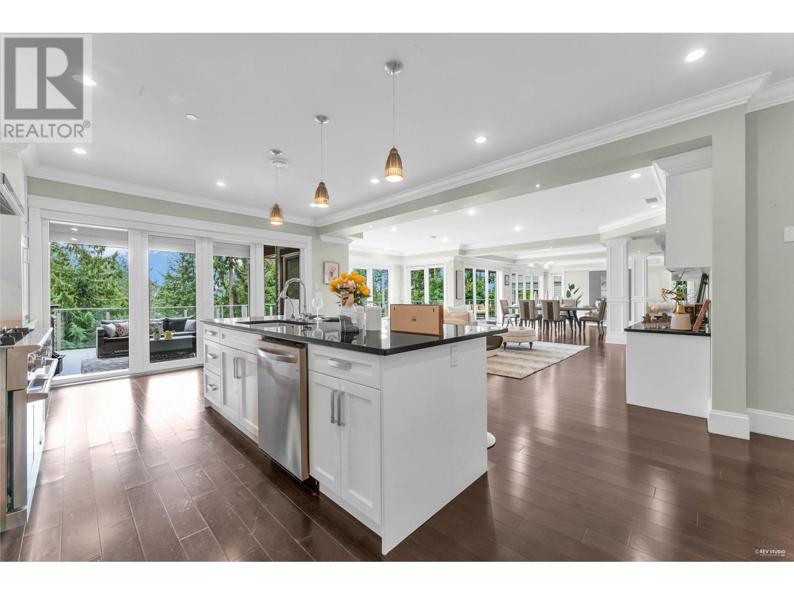 3930 Bayridge Avenue, West Vancouver, British Columbia  V7V 3J4 - Photo 12 - R2805850
