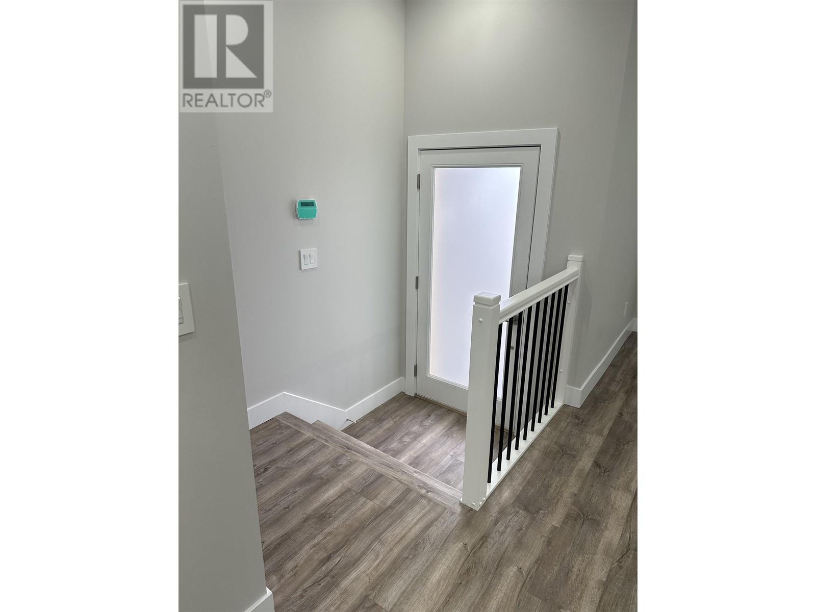 1108 Roma Avenue, New Westminster, British Columbia  V3M 0M4 - Photo 25 - R2805744